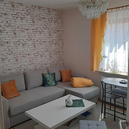 Ferienwohnung Am Suedhang Етенхайм Екстериор снимка