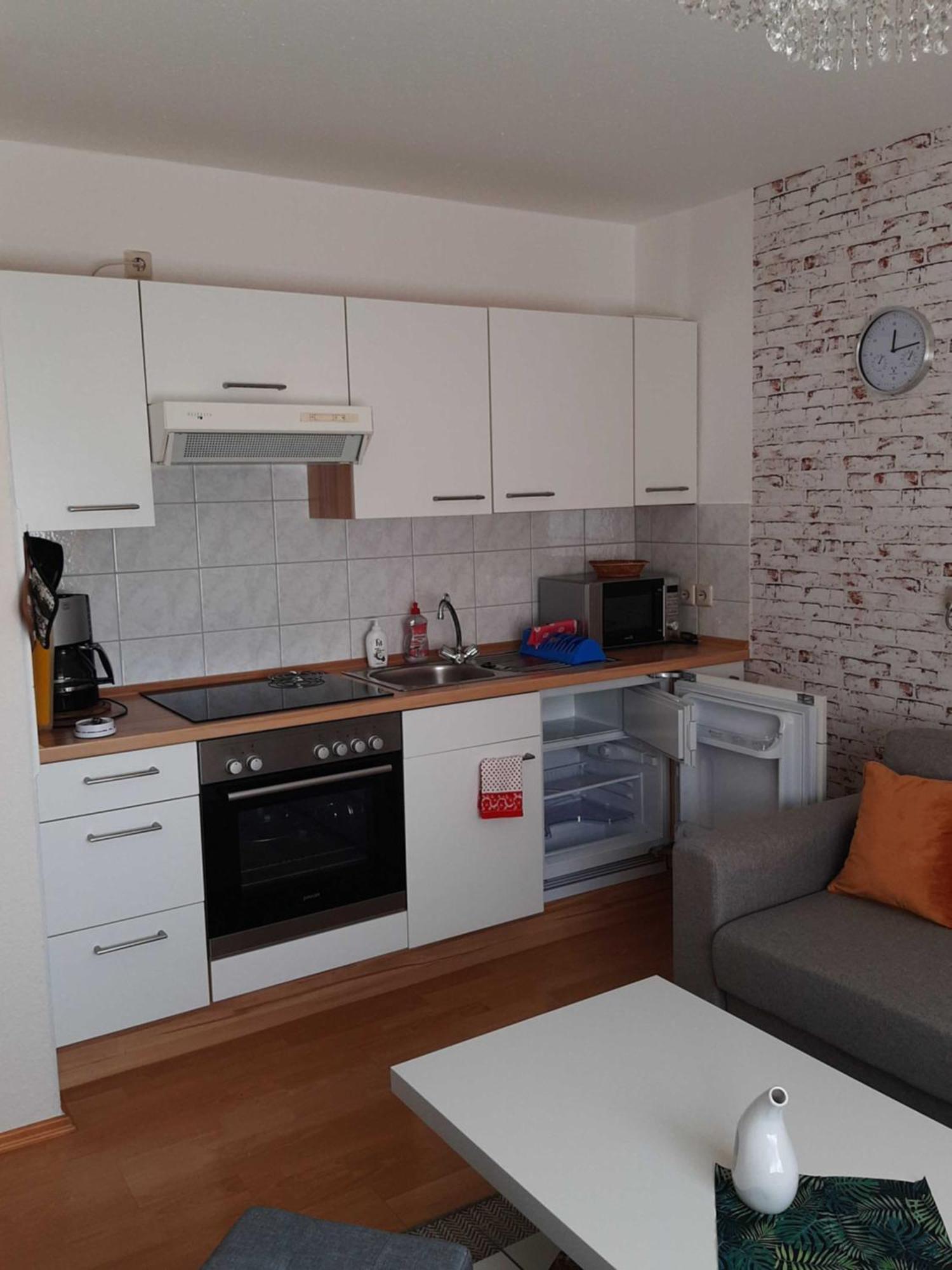 Ferienwohnung Am Suedhang Етенхайм Екстериор снимка